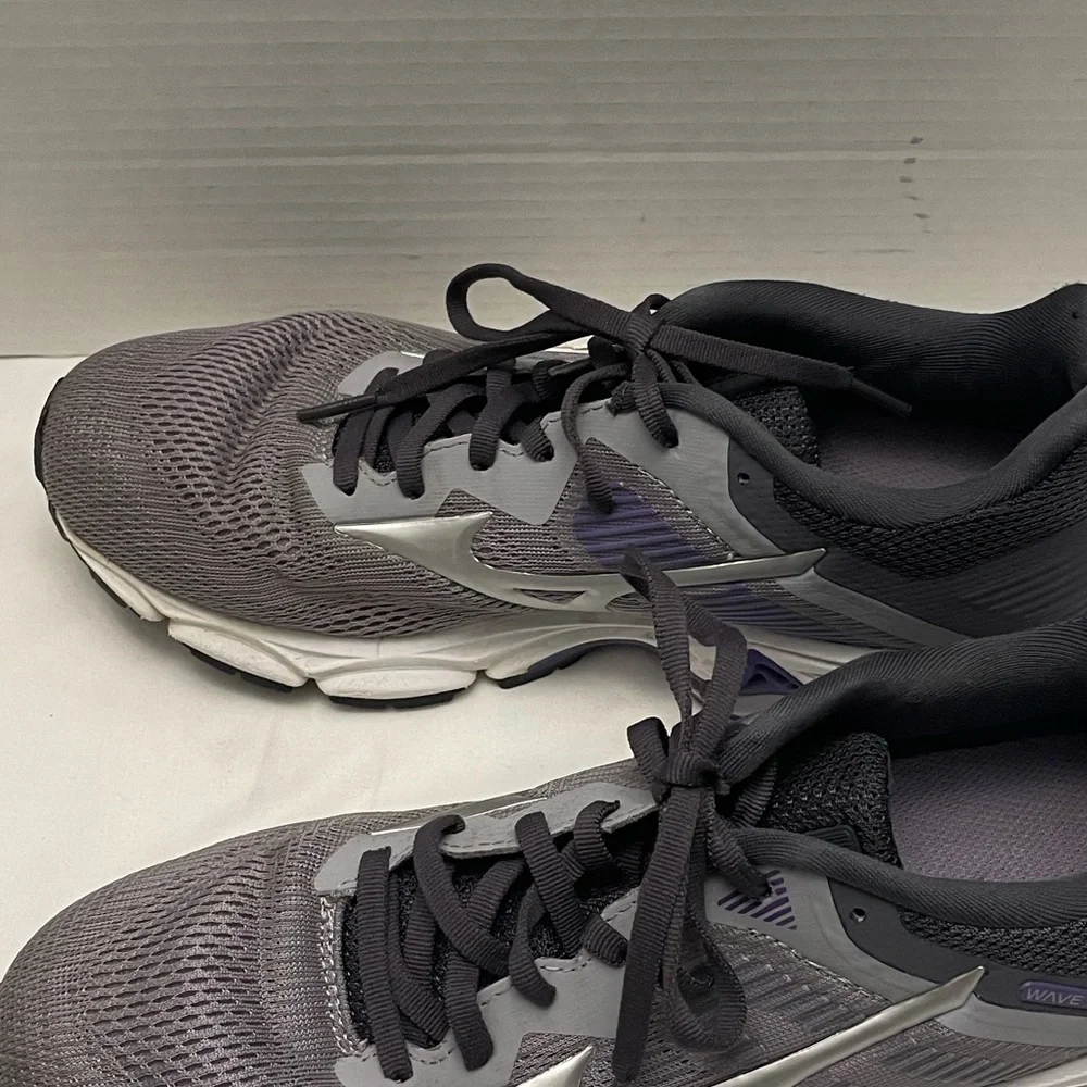 MIZUNO wave inspired 16 running sneakers